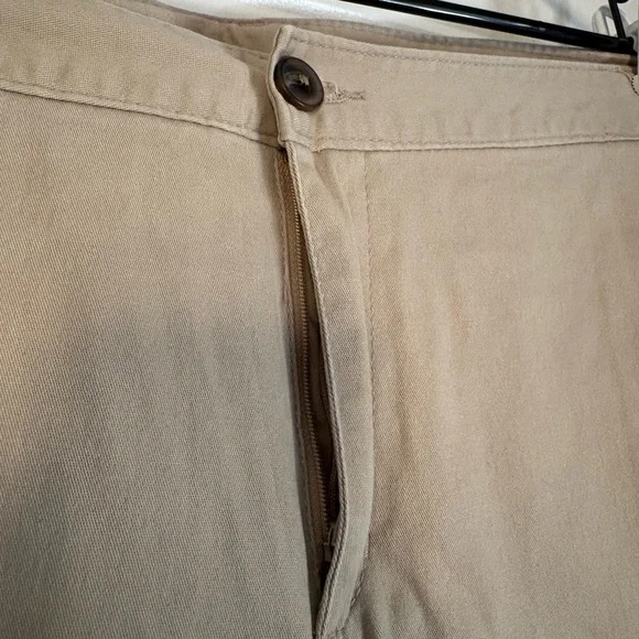 Old Navy Women’s Bootcut Khaki Pants - Picture 2 of 7